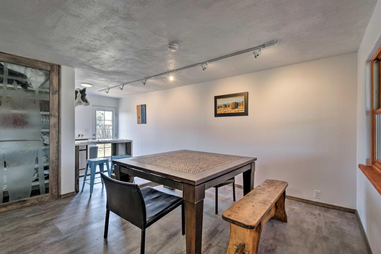 Chic Studio With Grill - 25 Mins To Taos Ski Valley! El Padro Exterior foto