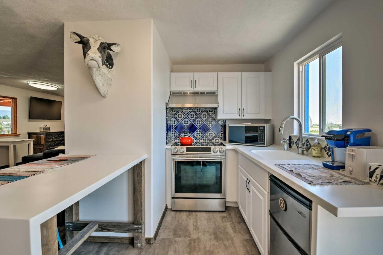 Chic Studio With Grill - 25 Mins To Taos Ski Valley! El Padro Exterior foto